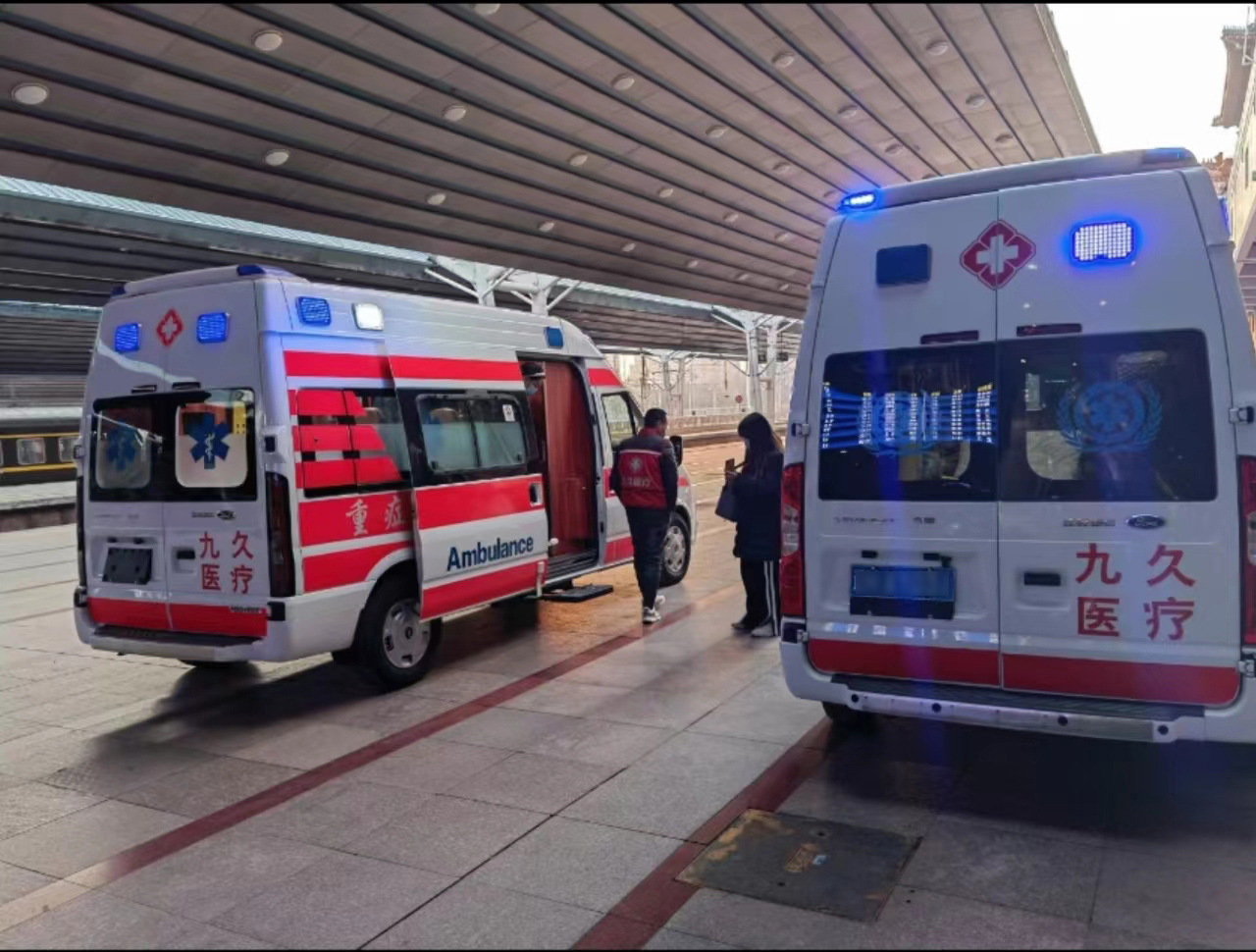 禄劝救护车长途转运